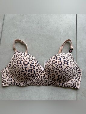 Victoria’s Secret Bra SZ 38 B cheetah Print padded Body wing lining NWT
